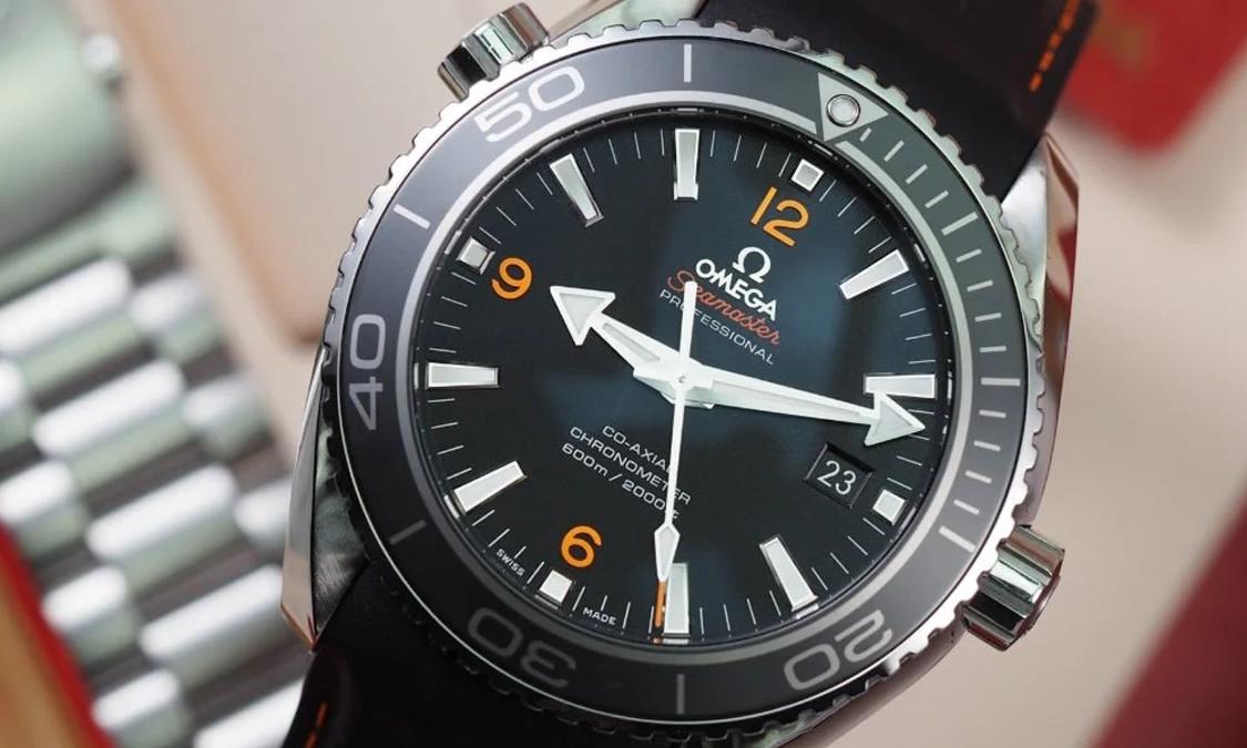 Kenalan Yuk dengan Omega Seamaster Planet Ocean 600M, 42mm, Steel, Black Rubber Strap