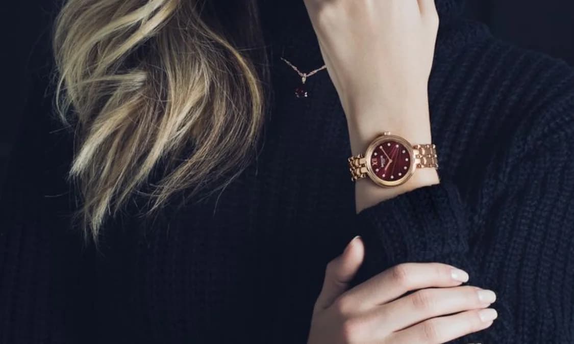 7 Rekomendasi Jam Tangan Mewah Wanita yang Elegan dan Timeless untuk Kado